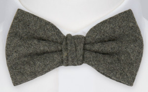 BURTON bow tie