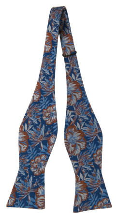 BLOSSOMING BLUE self-tie bow tie