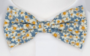 FLOWERLY BLUE bow tie