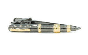 Fountain pen BLACK tie bar