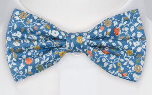 ANDREA bow tie