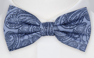 MAXIM bow tie