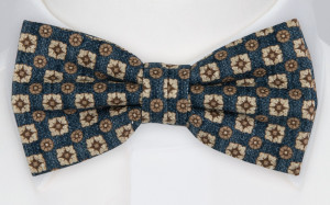 IRRESISTIBLE BLUE bow tie