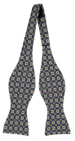 IRRESISTIBLE BLUE self-tie bow tie