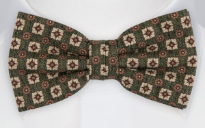 IRRESISTIBLE GREEN bow tie