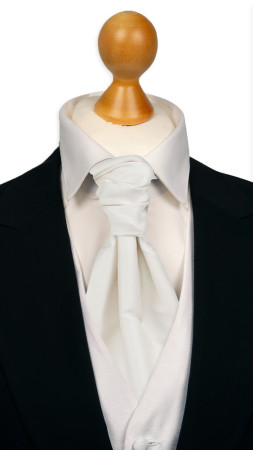 SOLID White pre-tied cravat