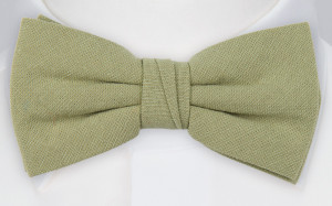 MOREAMORE SAGE GREEN bow tie