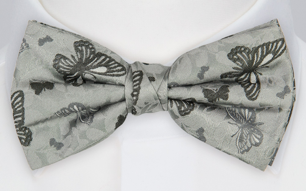 PEPE pre-tied bow tie