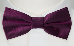 SOLID MAGENTA bow tie