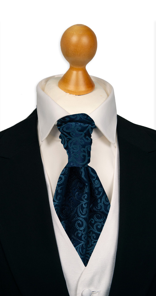 SWANKY BLUE pre-tied cravat