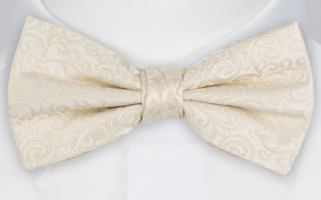 SWANKY IVORY bow tie