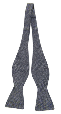 TANGAROA self-tie bow tie