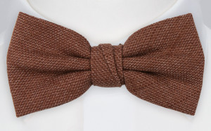 YARNING CINNAMON BROWN bow tie