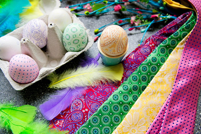 Make easter eggs from your old ties.